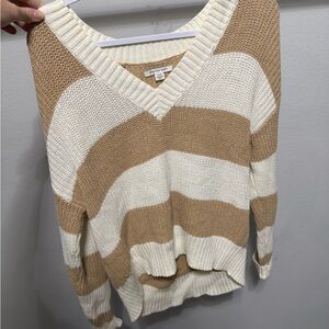 American Eagle Outfitters Tan and Cream V-Neck Sweater